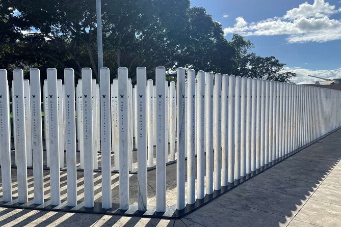 Deluxe Arizona Memorial and USS Missouri Battleship Tour - Directions