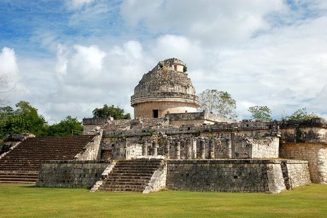 Deluxe Chichen Itza & 2 Cenotes! Round Transportation From Cancun - Who Will Love This Tour?