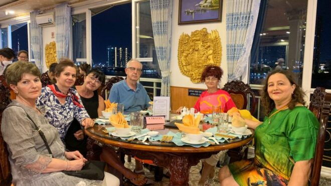 Deluxe Dining Cruise by DeluxeGroupTours - Review Summary
