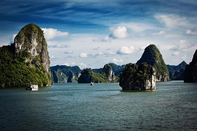 Deluxe Full Day Ha Long Bay With Kayaking - Overview and Itinerary