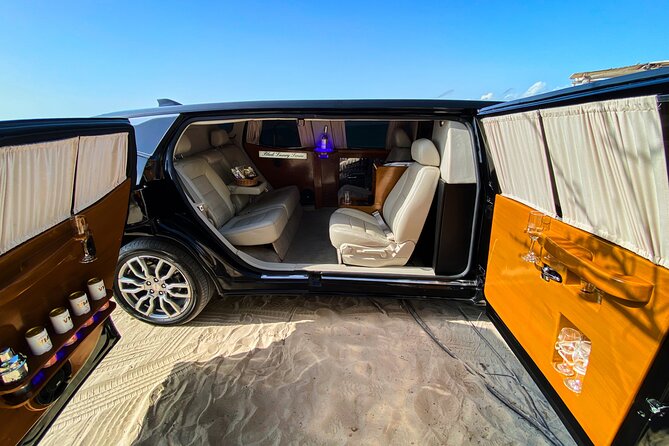 Deluxe GMC Limousine From CUN Airport to CanCUN Hotel Zone - Air-Conditioned Vehicle