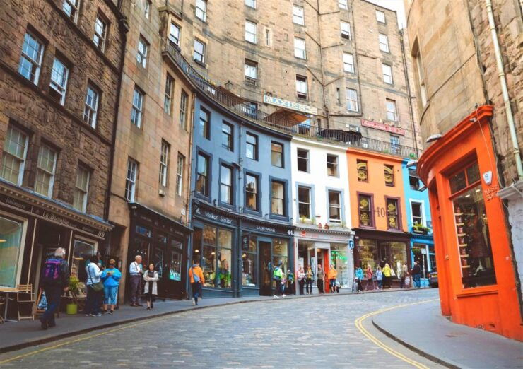 Deluxe London to Edinburgh Tour - 10 Days - Tour Duration and Guide Information