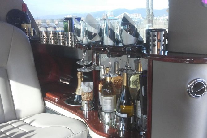 Deluxe Los Angeles 5-Hour Limo Tour With Drinks Included - Common Questions