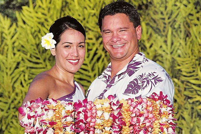 Deluxe Orchid Lei Greeting (Maui, Kahului Airport, OGG) - Whats Included in the Deluxe Orchid Lei Greeting