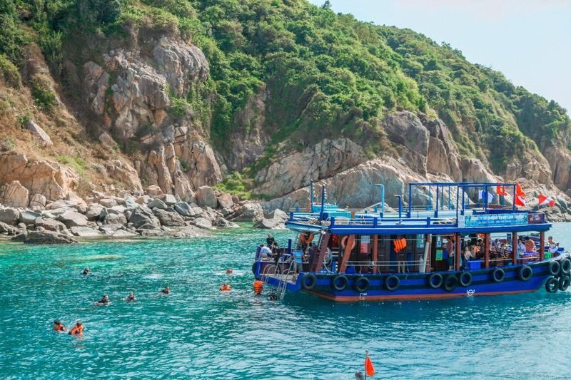 Deluxe Snorkeling Tour with Mud Bath at Merperle Hon Tam Nha Trang - From Nha Trang to the water