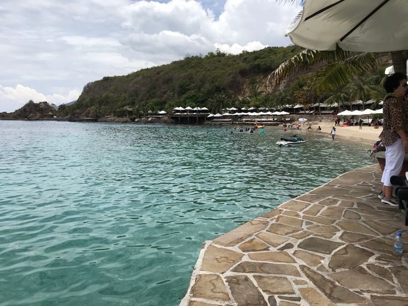 Deluxe Snorkeling Tour with Mud Bath at Merperle Hon Tam Nha Trang - Lunch near the fishing village