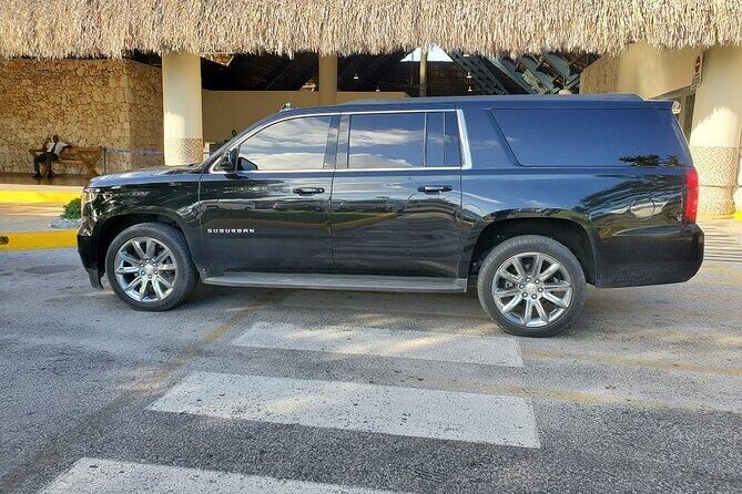 Deluxe SUV Private Round Trip Airport Transfer Uvero Alto Hotels 1-5 Passenger - Detailed Breakdown of the Service