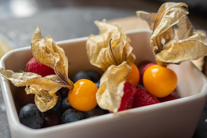 Deluxe Whiskey and Food Tasting in Dublin - Exploring Dublins Georgian District