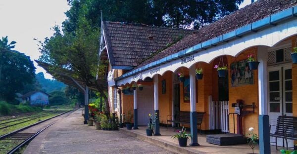 Demodara Railway Station to Ella Hotel TukTuk Transfer - Meeting Point Details