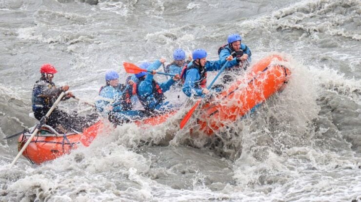 Denali, Alaska: Canyon Wave Raft Class III-IV Paddle/Oar - Full Description and Experience