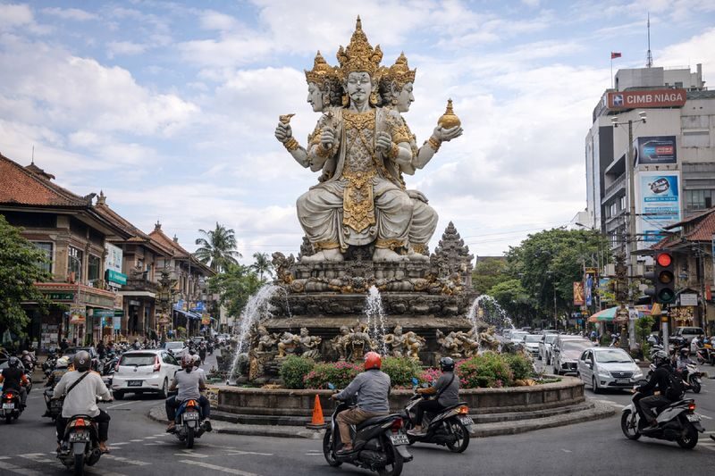 Denpasar Heritage & Street Food Evening Tour - Is $39.10 Good Value?