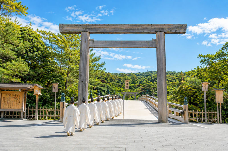 Departing from Nagoya - Ise Grand Shrine (Geku & Naiku) & Meoto Iwa One-Day Tour - Stroll through Edo-style old streets - What to know before you go
