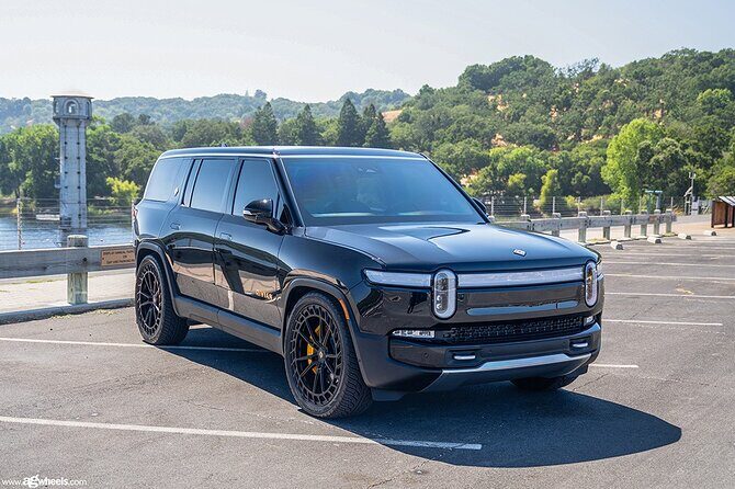 Departure by Eco SUV from Las Vegas City to Las Vegas LAS Airport - Who Would Enjoy This Service?