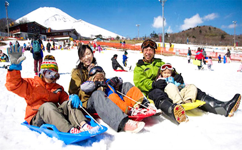 Departure from Tokyo | Mt. Fuji Yeti Skiing x Konohana Onsen Hot Spring Day Trip | Optional Single Transfer/Includes Ski Equipment Rental - The Tokyo bus ride and timing