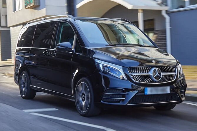 Departure Private Transfer Auckland City to Auckland Airport AKL by Luxury Van - Professional Chauffeur Service