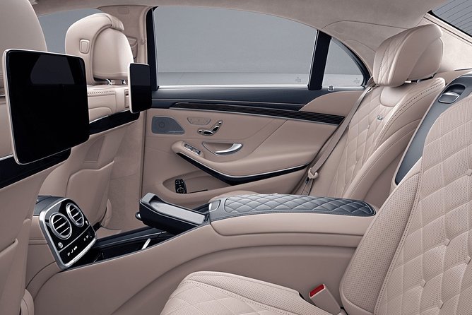 Departure Private Transfer Boston to Boston Airport BOS Business-Luxury Vehicle - Pricing and Booking Details