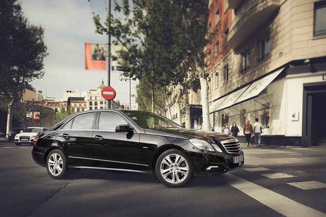 Departure Private Transfer Bristol to Bristol Airport BRS by Business Car - Convenient and Hassle-Free Travel