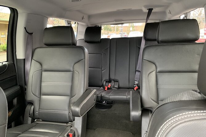 Departure Private Transfer From Dubai City to Dubai Airport DWC by Car or SUV - Date and Travelers Selection