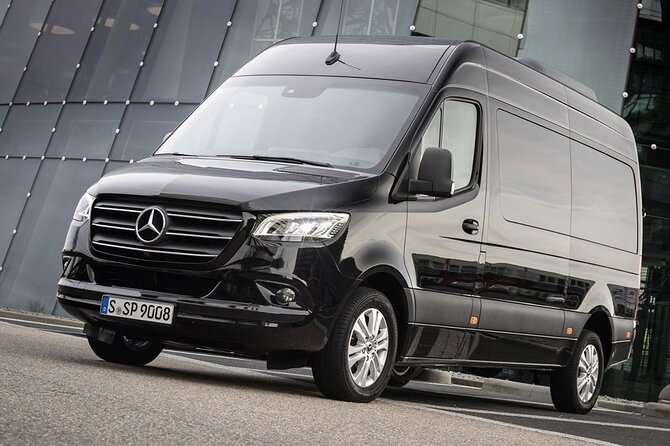 Departure Private Transfer From London City to London LHR Airport by Minibus - Additional Information