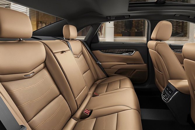 Departure Private Transfer From Manhattan to Laguardia Airport LGA by Luxury Car - Pick-Up Process and Waiting Time