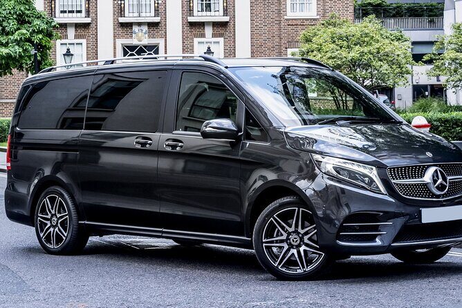 Departure Private Transfer: Gold Coast to Airport OOL in Luxury Van - Gold Coast to Airport OOL Private Transfer in Luxury Van: A Complete Review