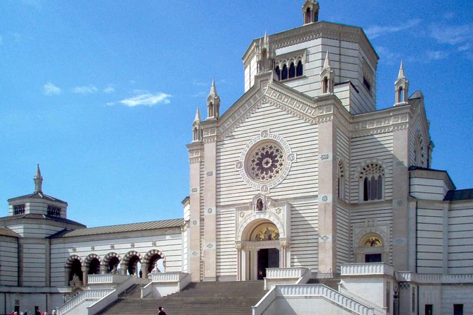 Departure Private Transfer: Milan to Linate Airport LIN in Business Car - Pickup and Drop-off Info