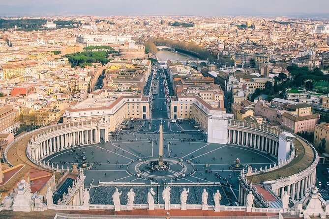 Departure Private Transfer: Rome City to Fiumicino Airport FCO in Luxury Car - Pricing and Booking