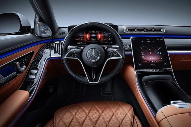 Departure Private Transfer Stockholm City to Stockholm Airport ARN by Luxury Car - Maximum Capacity and Infants