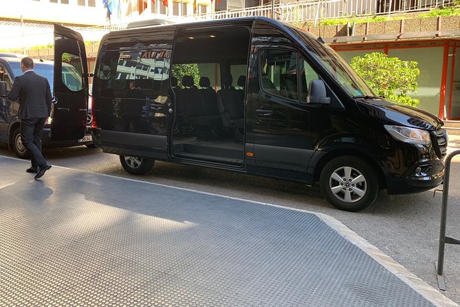 Departure Private Transfer: Tenerife to Tenerife South Airport TFS by Minibus - Pricing and Booking