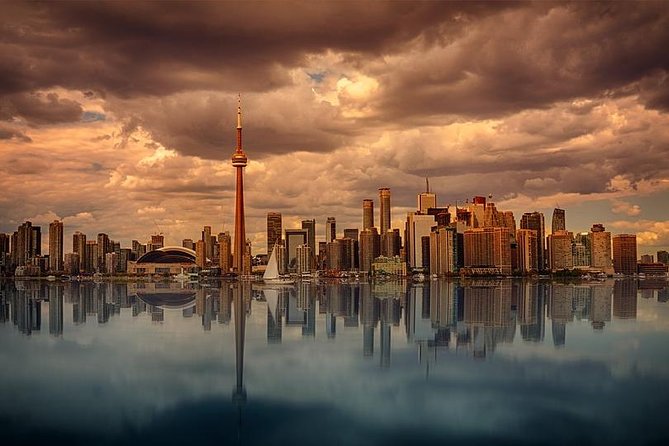 Departure Private Transfer Toronto City to Toronto Airport YYZ by Business Car - Pickup and Drop-off
