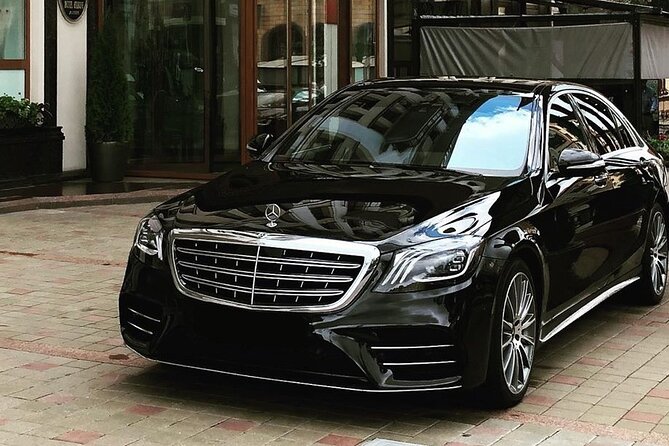 Departure Private Transfer: Toronto to Pearson Airport YYZ in Luxury Car - Accessibility and Cancellation Policy