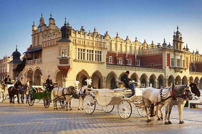 Departure Private Transfers From Krakow City to Krakow Airport KRK - Meeting and Pickup Instructions