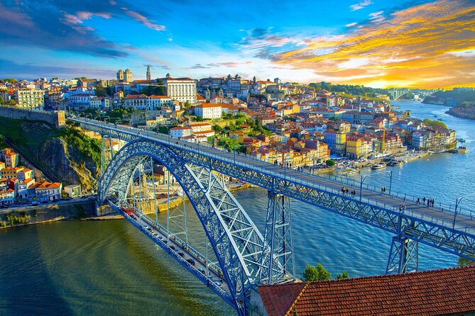 Departure Transfer From Porto to Porto Airport OPO in Private Car/Van - Pricing Details