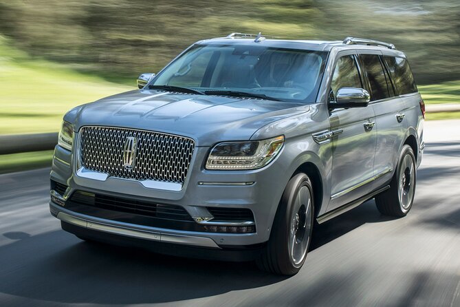 Departure Transfer Montreal to Montreal Airport YUL by Car or SUV - Pricing and Booking Details