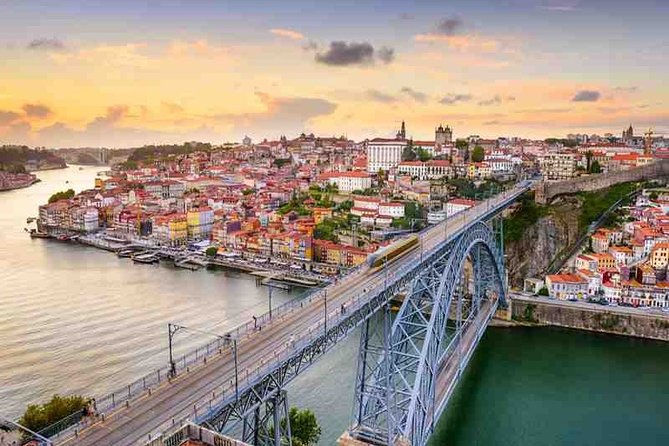 Departure Transfer: Porto to Porto Airport OPO in Luxury Van - Additional Information