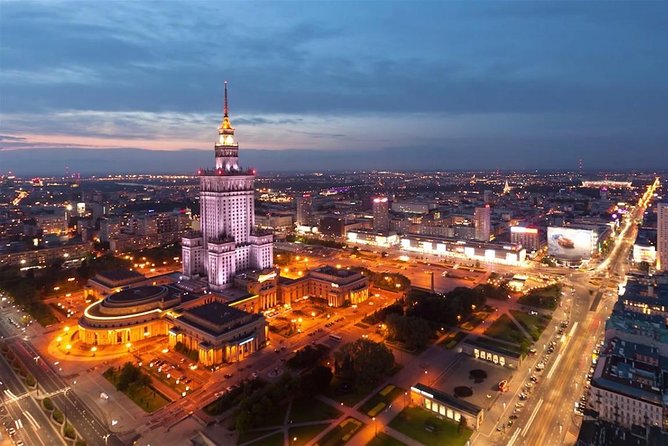 Departure Transfer: Warsaw to Warsaw Airport WAW by Business Car - Expectations and Service Quality