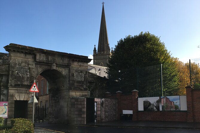 Derrie Danders: A Self-Guided Audio Tour of the Riverside and South City - Accessibility Information