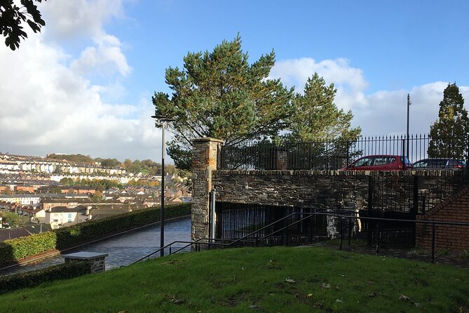Derrie Danders: A Self-Guided Audio Tour of the Riverside and South City - Additional Tips