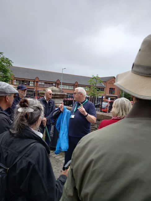 Derry/Londonderry: Darker History Private Group Tours - A Closer Look at the Experience