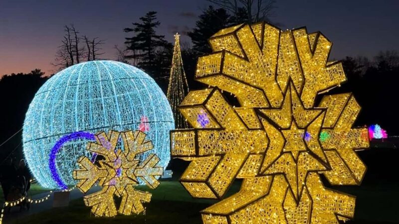 Derry, NH: LaBelle Lights Holiday Light Show Entry Ticket - A Detailed Look at LaBelle Lights