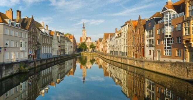 Desde Amsterdam: Excursión De Un Día a Brujas En Español O Inglés - Selecciona Participantes Y Fecha