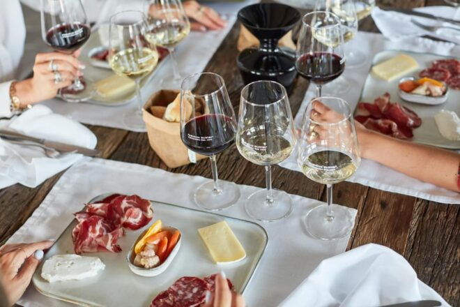 Desenzano Del Garda: Lugana Wine Tasting in the Countryside - Enjoy Platter of Delicacies