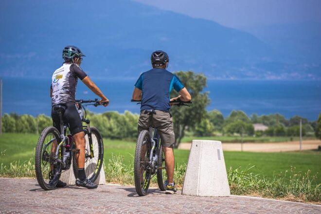 Desenzano: E-bike Tour Valtenesi Castles & Rocca Di Manerba - Wine Tasting Experience