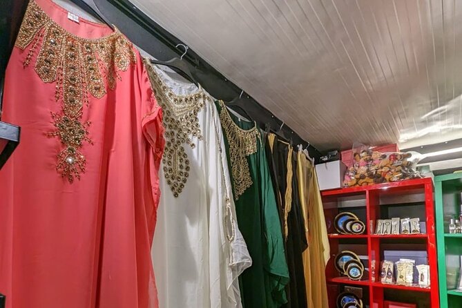 Desert Safari Dubai Adventure With BBQ & Live Shows - Directions