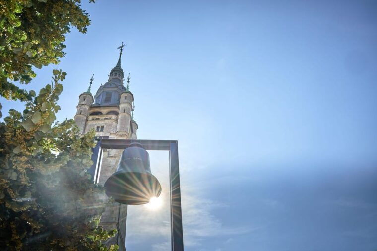 Dessau: Climbing the town hall tower - The Practical Side