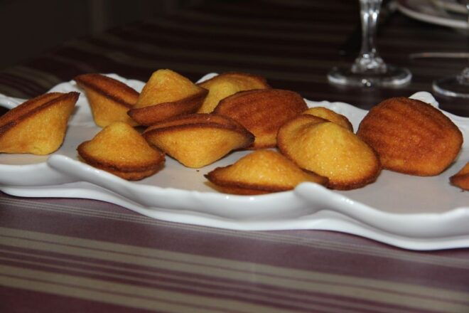 Dessert & Chocolate Cooking Class With a Parisian Chef - Booking Details