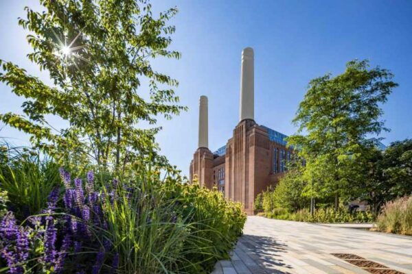 Destination London: E-Bike Tour - Exploring Southern Riverside