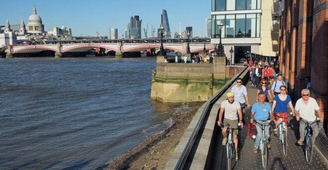 Destination London: E-Bike Tour - Visiting Iconic Landmarks