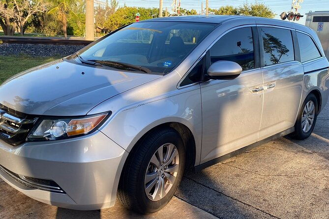 Detroit City to Detroit Airport (DTW) - Departure Private Transfer - The Sum Up
