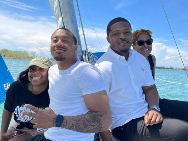 Detroit: Lake St. Clair Boat Cruise With Choice of Vessel - Group Tour Details